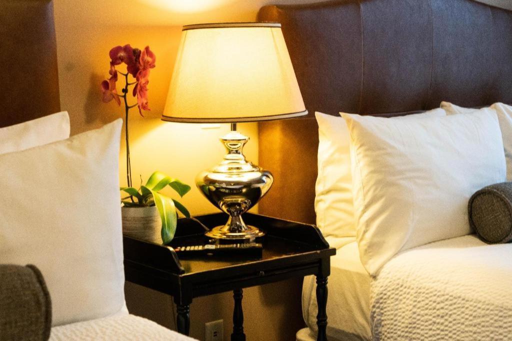 Normandie Angeles Hotel